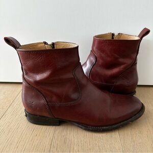 Frye Danielle Cognac Short Heel Leather Ankle Boot Gold Hardware Preloved